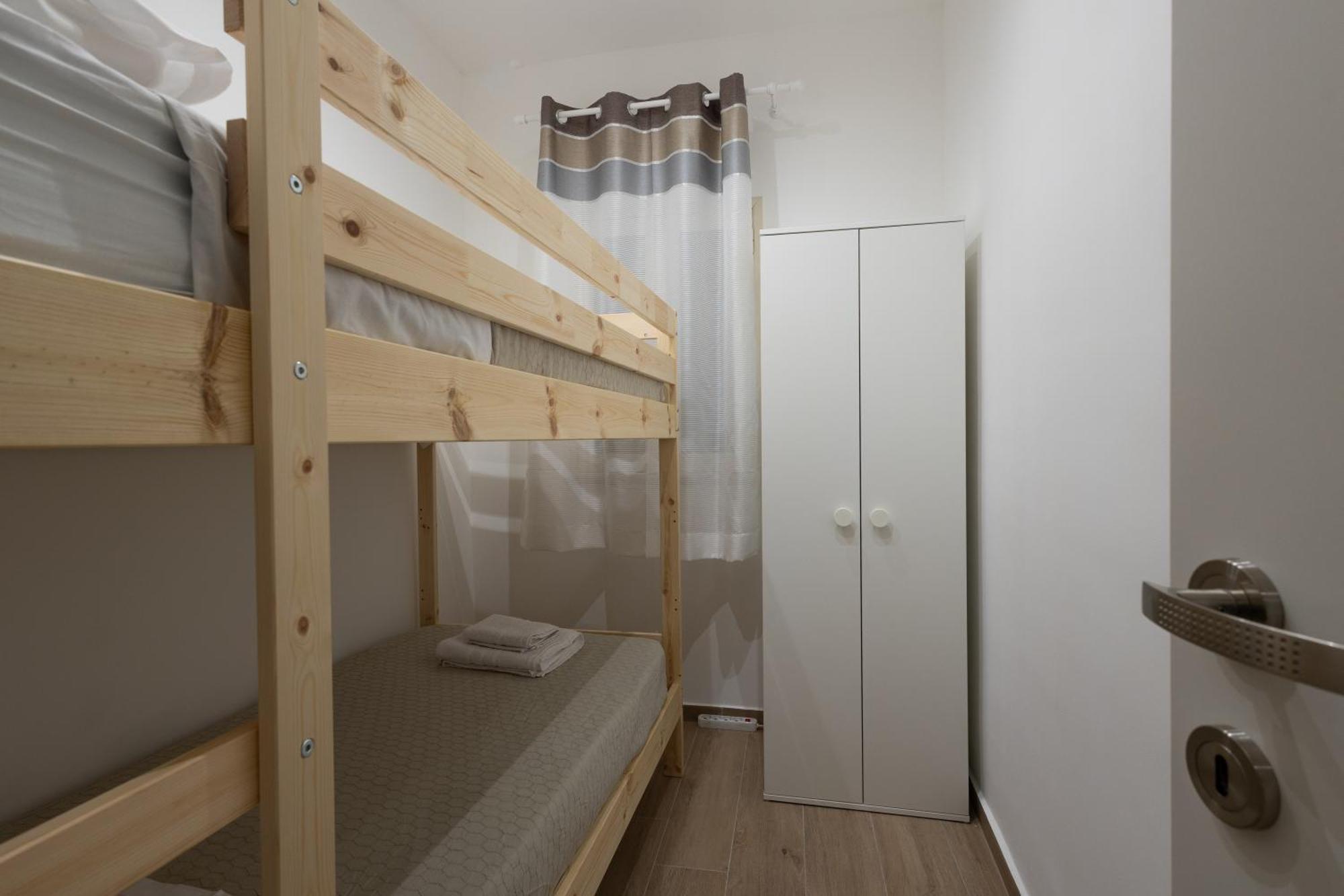 Ludo Holiday House - Charming Con Patio A Due Passi Dalla Cattedrale باليرمو المظهر الخارجي الصورة