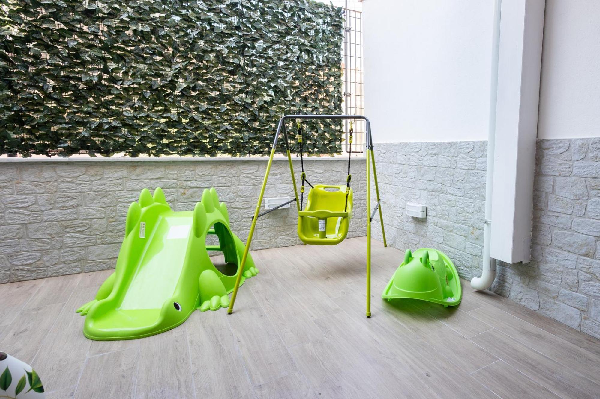 Ludo Holiday House - Charming Con Patio A Due Passi Dalla Cattedrale باليرمو المظهر الخارجي الصورة
